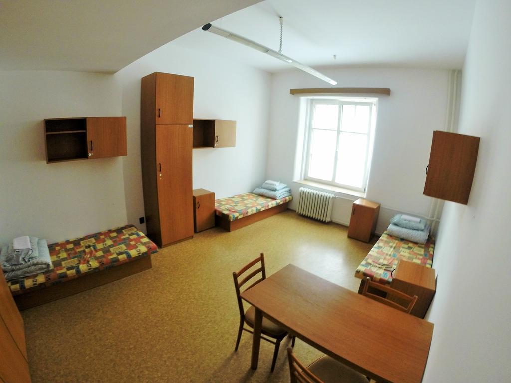 Dizzy Daisy Hostel Praga Quarto foto